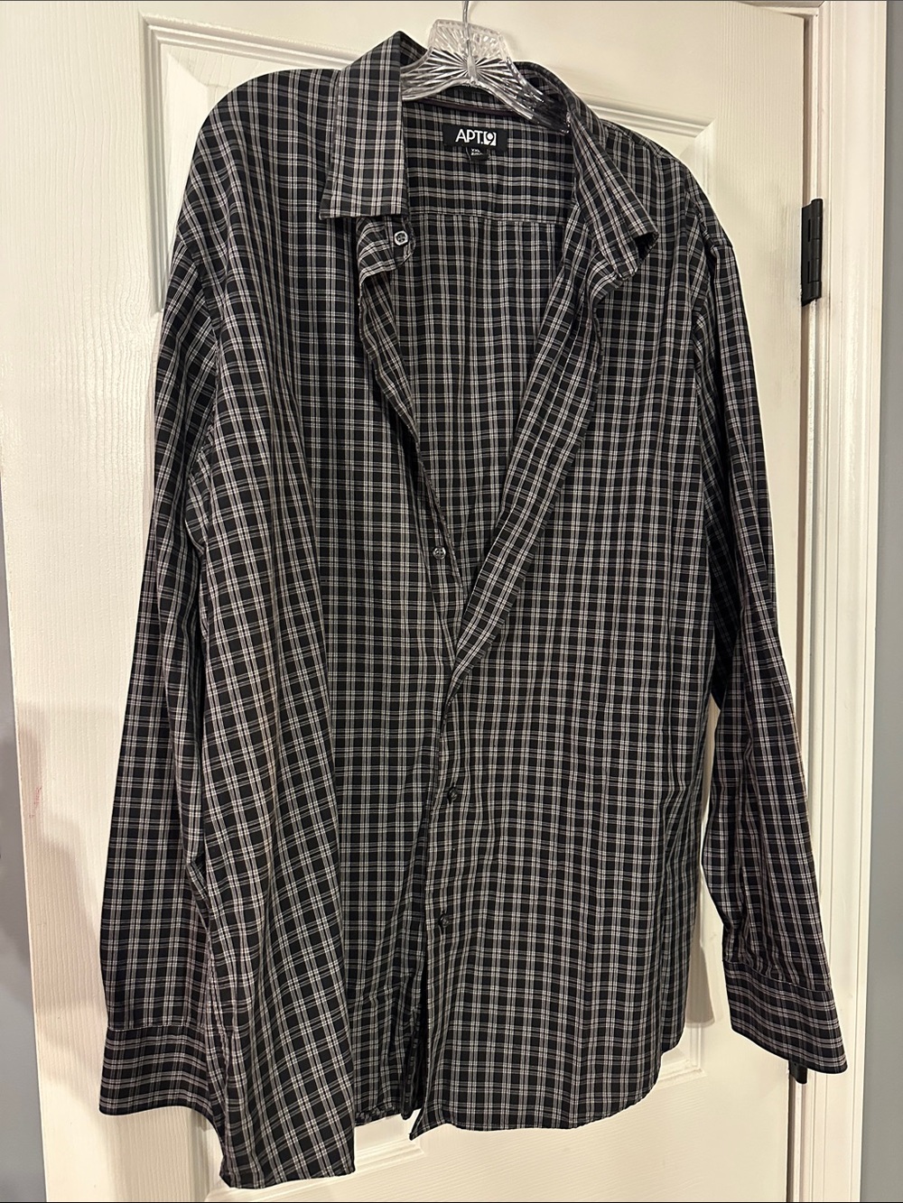 APT. 9 Men’s Black & Gray Plaid Button-Up Shirt XXL